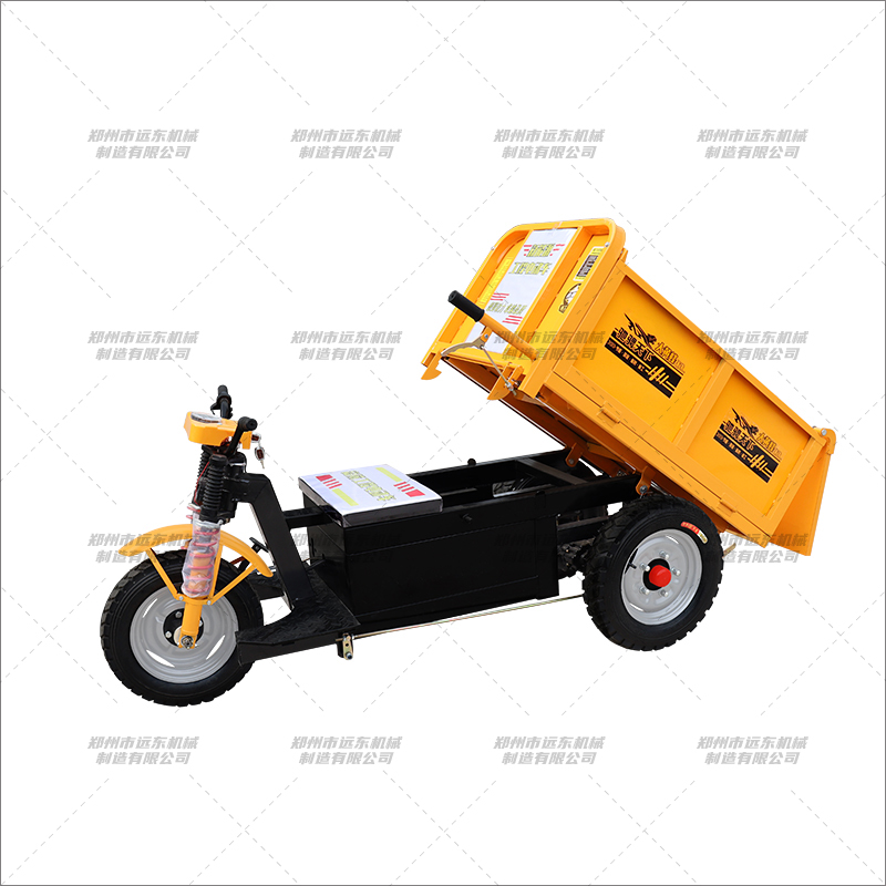 三开门方斗三轮车(图4) 三开门方斗三轮车(图4)